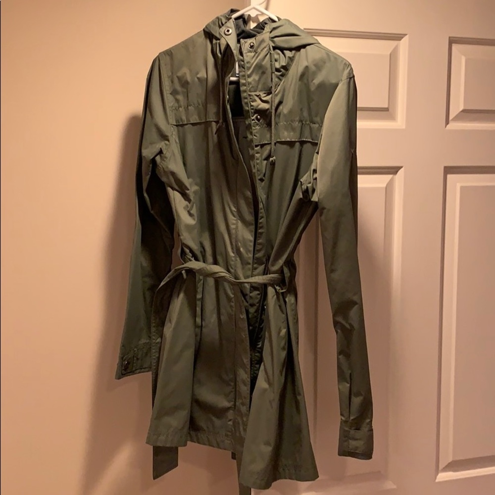 Columbia rain jacket
